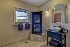 Private Guest Suite, \"Hilltops II\" - Image 4