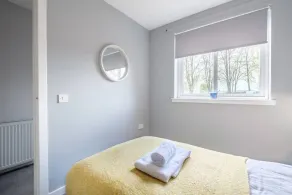 Lovely 2 Bedroom Terrace House - Image 3