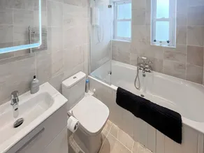 4 bedroom accommodation in Fowey - Image 2