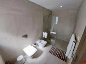 ULTRA MODERN 2BR WITH POOL ON GOLF COURSE NEXT TO HARD ROCK CASINO - Image 3