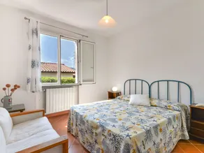 Wunderbares alleinstehendes Ferienhaus für 4 Personen mit TV, Terrasse und Haustiere erlaubt - Image 3