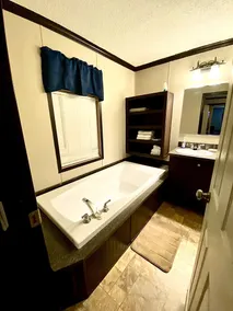 Perfectly Located 3BR / 2BA : 5 mins from Dow ! - Image 3