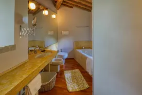 Villa i Monteggiori med 3 soveværelser som kan rummer 6 - Image 2