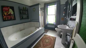 Gower Manor Historic Bed & Breakfast - Image 4