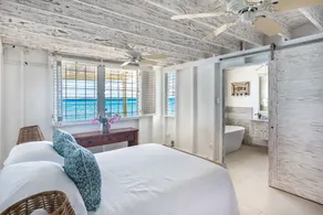 Charming Beachfront Villa - Sunset Reach - Image 4