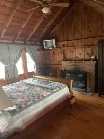 Cozy Cottage on Lake Winni - Image 3