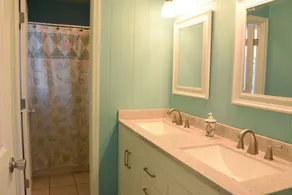 Maison en bord de mer avec accès à la plage privée, récemment rénovée - Image 4