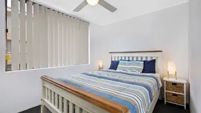 Sundowner Apartment 9 - Image 3