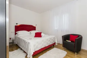 \"SWEET HOME MARIJA\" med pool och trädgård. - Image 5