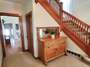 Charming Nauvoo Farmhouse - 1 mile from Nauvoo Temple - Image 2