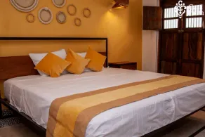 Gorgeous Suite w/Premium Ammenties in Downtown - Image 3
