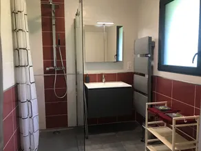 Dejligt nyt hus stille, tæt på butikker 8 km fra Aix-les-Bains - Image 3