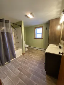 Large, 4 BR (1 King, 2 Queens), 2 Bath, Recently Renovated - Image 3