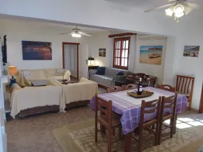 Spacious Sea-View Home with Large Terrace in Quiet Area - Image 3
