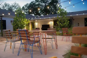 Talbot Commons Hotel - Image 5