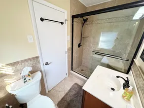 5 bedroom and 4 full bath, BEACHBLOCK expanded cape studio style home is newly available for rent! - Image 3