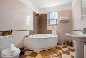 Suite Bela Vigia 2 con piscina condivisa, giardino e Wi-Fi - Image 2