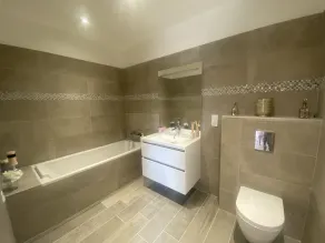 House - Image 3