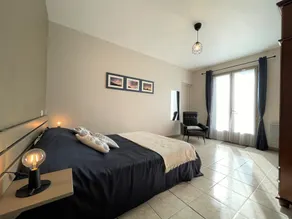 Merveilleux gîte avec terrasse, barbecue et jardin - Image 3