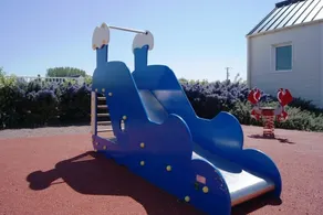 Strandhytte ved landingsstrande, indendørs swimmingpool - Image 2