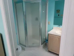 Just one property between you and the beach - Image 3