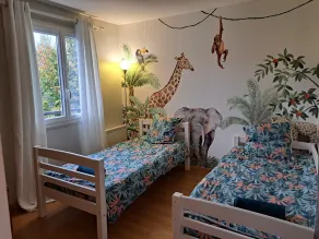 Les Volets Bleus - Trois Chambres Appartement, Couchages 6 - Image 5