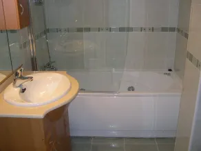 Bel appartement de deux chambres avec piscine partagée avec une vue magnifique - Image 3