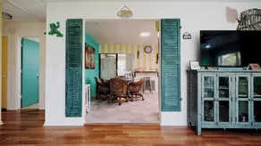 Parrot Landing – Tropical Old Florida Retreat                                      | Pool | Near Anna Maria Island | Sleeps 10 - Image 2