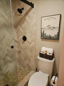Dog-friendly condo with 6 SHARC passes & great golf course views - Image 3