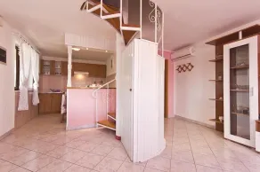 House 526/1262 (Istria - Sv.Petar u Šumi), 20000m from the beach - Image 2