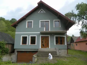 Privat hus beliggende i udkanten af ​​Intosura Buzaului - Image 5