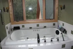 Beautiful Craftsman Style Home - Image 2