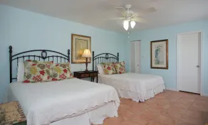 Florida - Spacious Updated Waterfront Condo 2x2 Pool Dock - Image 4