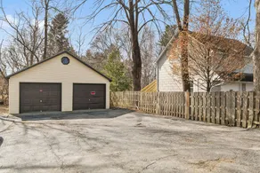 Private 2 Bedroom Walk to downtown Libertyville - Image 2