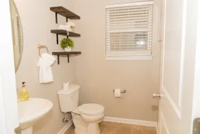 Beautiful spacious 4 bedroom house , sleeps 8+ - Image 3