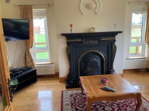 Burkes Holiday Cottages - Image 2