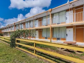 Red Roof Inn Vero Beach - I-95 - Image 5
