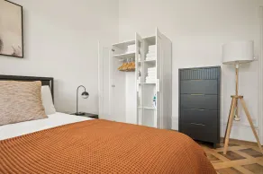 Weinegg 4.5 Room w/ Storage & W/D, 2 mins to Mkt - Image 5