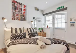 Artist Studio - Super Central Brighton - Sleeps 2 3 Guests - Free Wifi - Image 4