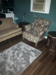 New to the area? Stop by and see the most recent bachelor pad on the scene - Image 4