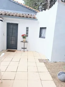 The house around the fig tree - Image 5