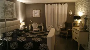 Suite 100m2, giardino 1000m2, piscina privata e vasca idromassaggio a 35 km da St Tropez - Image 4