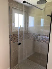 HUS MED PRIVAT POOL OCH STOR TRÄRSTRÄCK NÄR LEON CENTER - Image 4