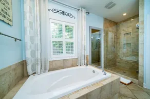 5br/4bath | POOL-Firepit-Porch-Outdoor Hot Shower | OneLevel Lush Tropical Oasis - Image 2