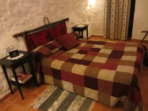 La Tarquina Cave House - Image 5