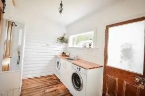 Lux. Waterfront Cottage, Amazing Water Views /Fire Pit /Central/5km-MTB & Beach - Image 2