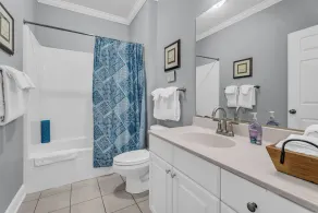 Elegant 3-bedroom condo with 2 King beds/2 twins close to OWA/Foley Sports Plex. - Image 4