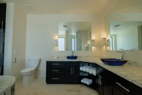 Deluxe Ocean View Suites D2- Pool/Jacuzzi/heart of Town - Image 3