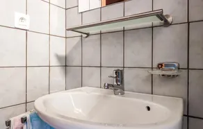 2 Bedroom Awesome Home In Burg-Reuland - Image 4