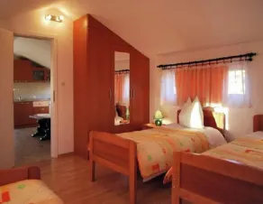 2 bedrooms appartement with sea view private pool and furnished balcony at Peracko Blato 4 km away f - Image 4